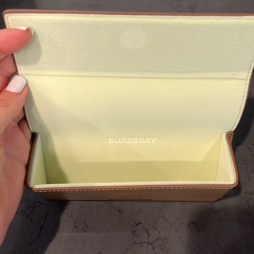 Burberry Gold Aviator Sunglasses - Prescription Lenses - Picture 10 of 12
